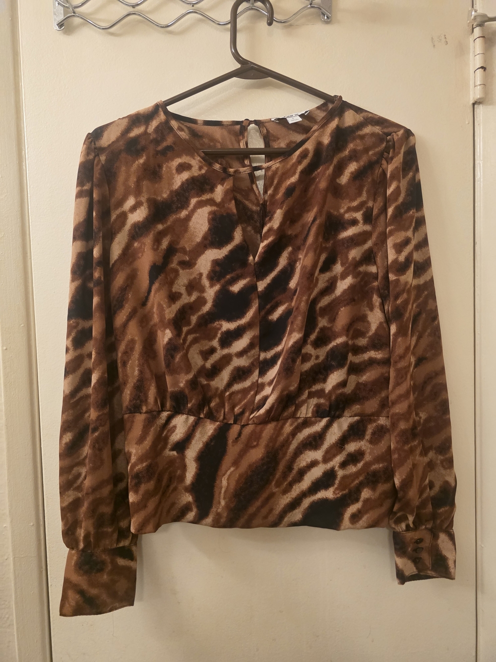 Bar III Brown & Black Animal-Print Long Sleeve Blouse